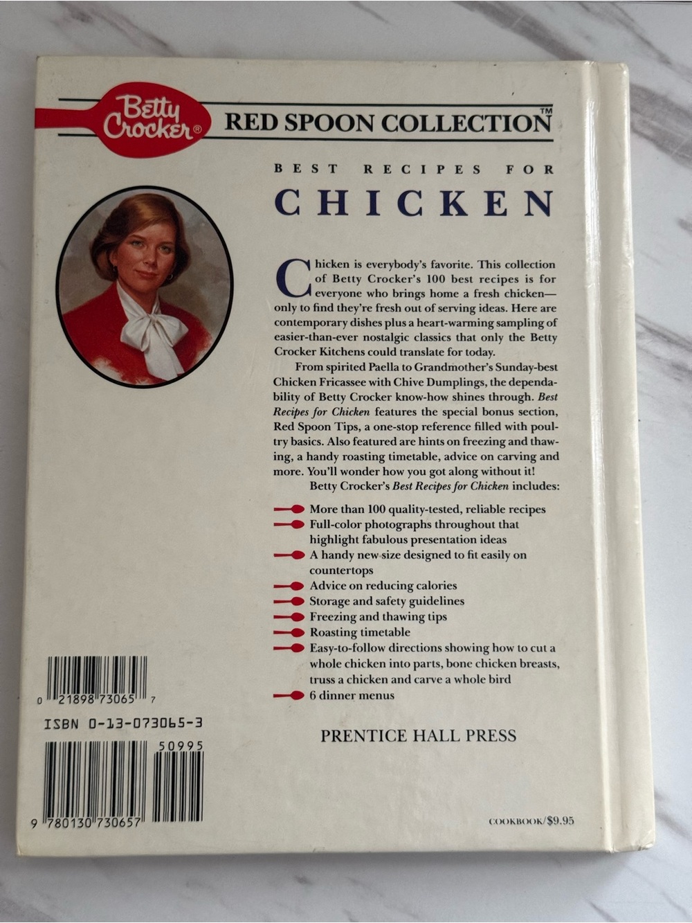 Betty Crocker Chicken Recipes Book - Cream Cover with Blue Plate Art - Picture 6 of 6